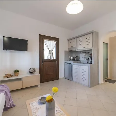 Evita Guesthouse,heated Jacuzzi,sea View, 2pax Holiday home *
